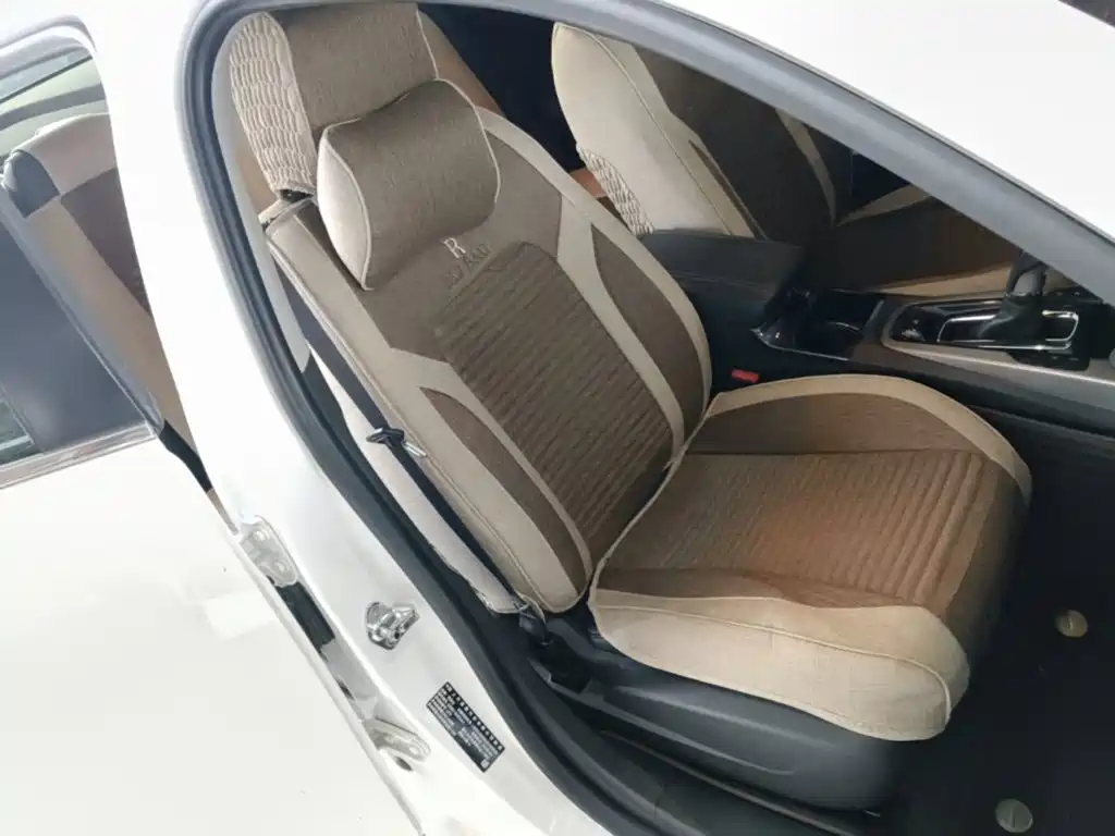Chevrolet Malibu — миниатюра 25