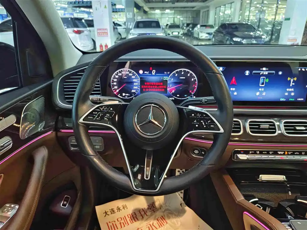Mercedes-Benz GLE (Import) — миниатюра 8