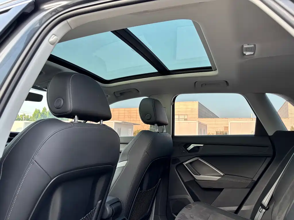 Audi Q3 — миниатюра 13