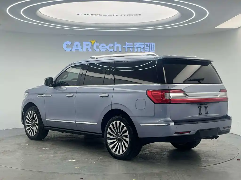 Lincoln Navigator — миниатюра 4