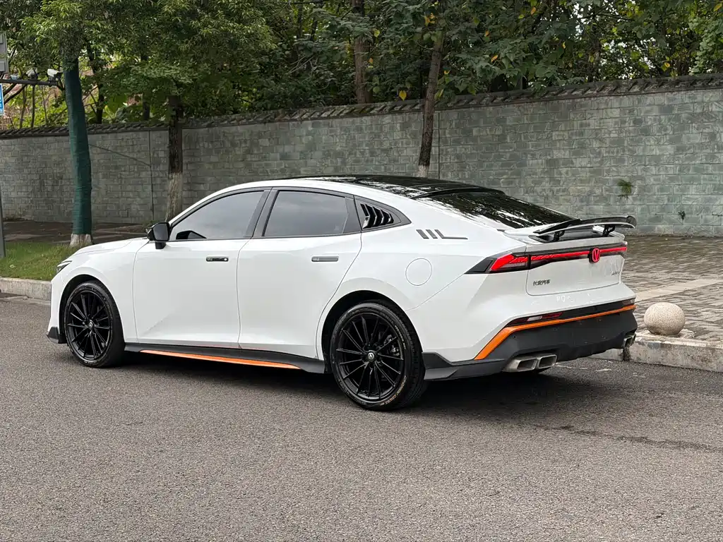 Changan UNI-V — миниатюра 3