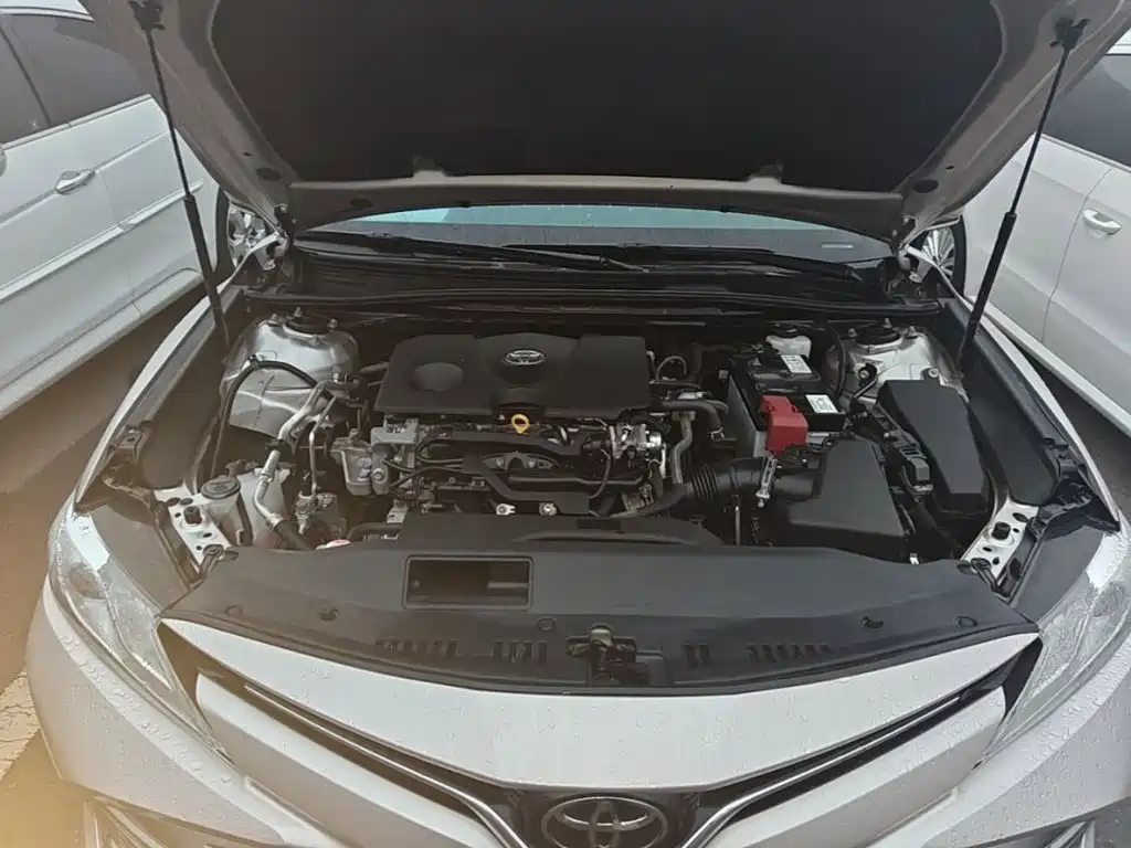 Toyota Camry — миниатюра 20