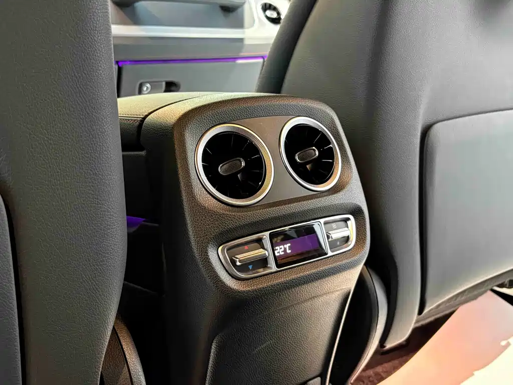 Mercedes-Benz G-Class — миниатюра 12