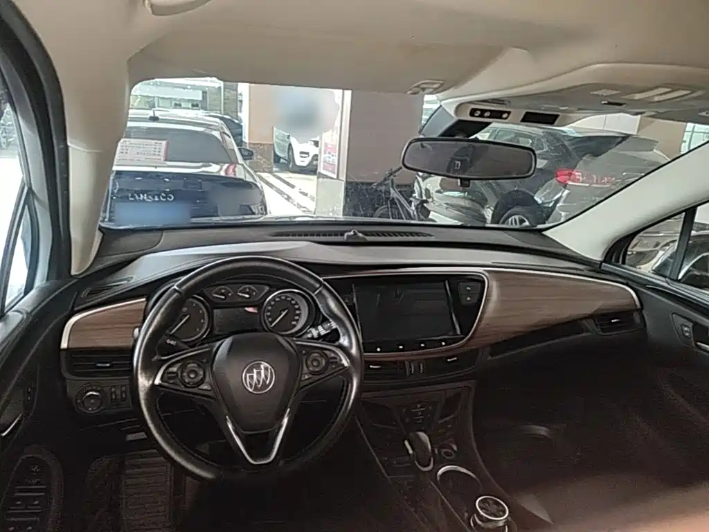 Buick Envision Plus — миниатюра 10