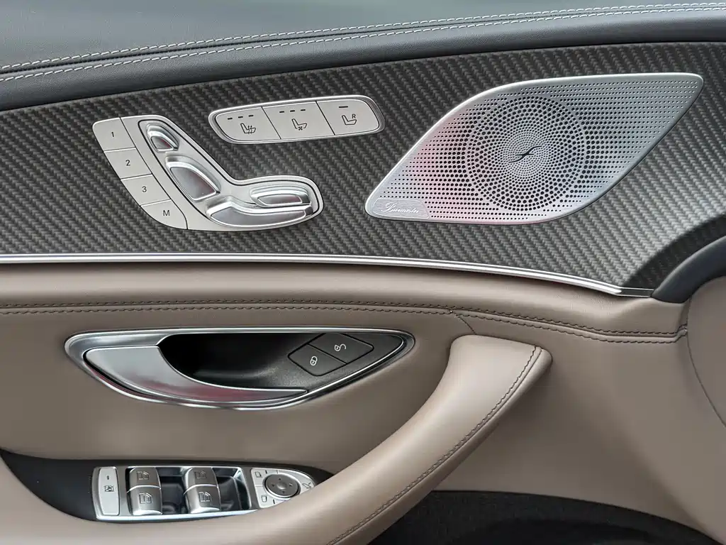 MERCEDES-BENZ AMG GT