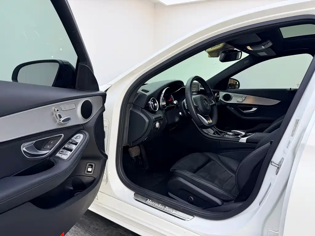 Mercedes-Benz C-Class — миниатюра 9