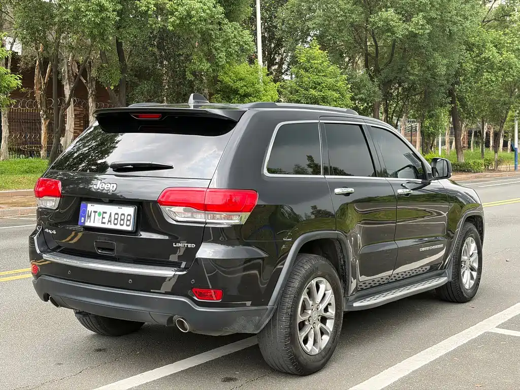 Jeep Grand Cherokee (Import) 3.0L Comfort Enjoy Navigation Edition, фото 11
