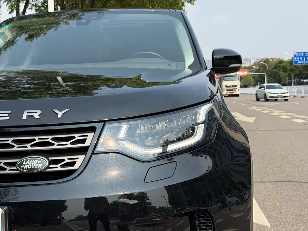 Land Rover Discovery — миниатюра 4