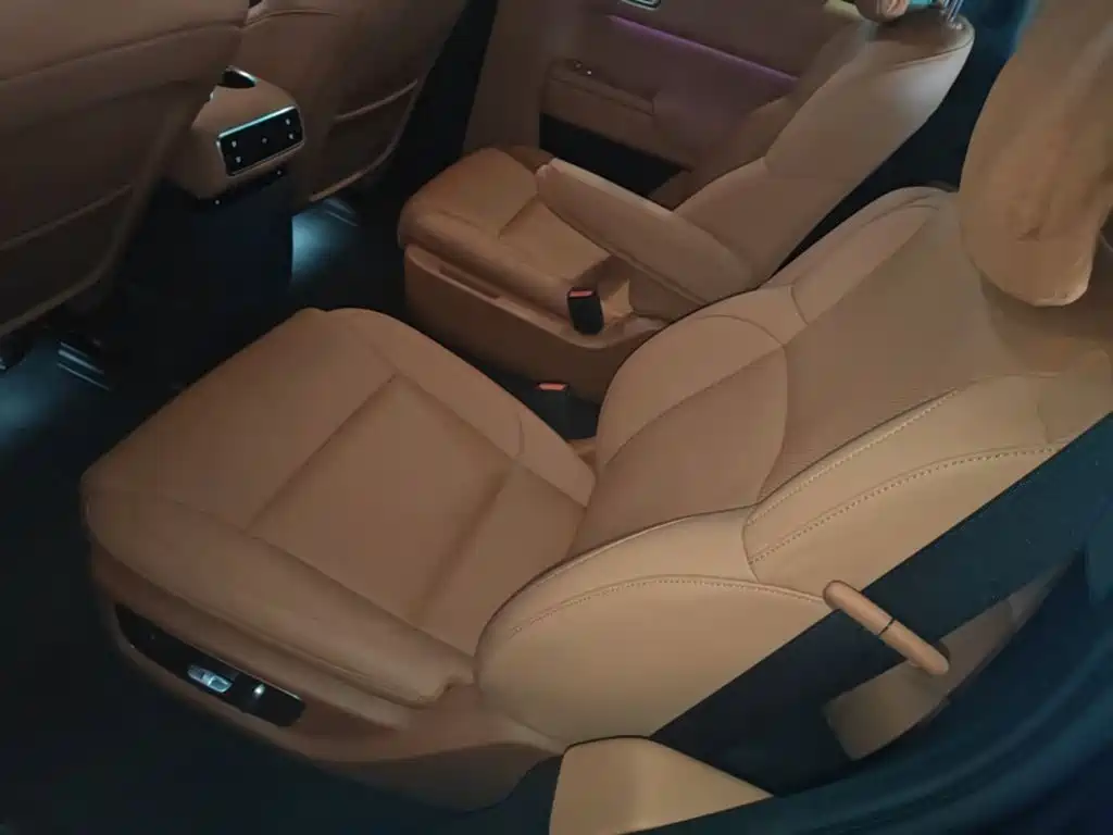 Li Auto Li L8 — миниатюра 17