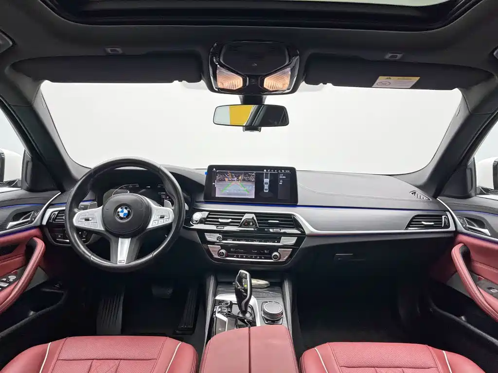BMW 5 Series — миниатюра 18
