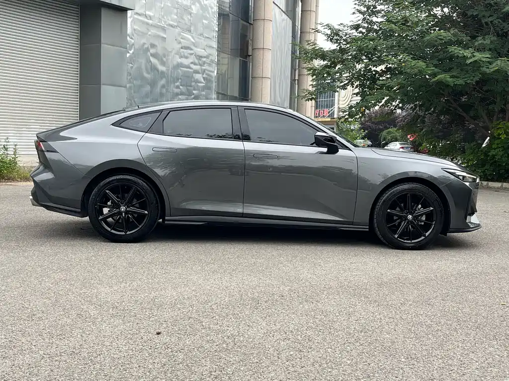 Changan UNI-V — миниатюра 7