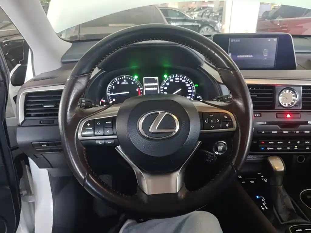 Lexus RX — миниатюра 11