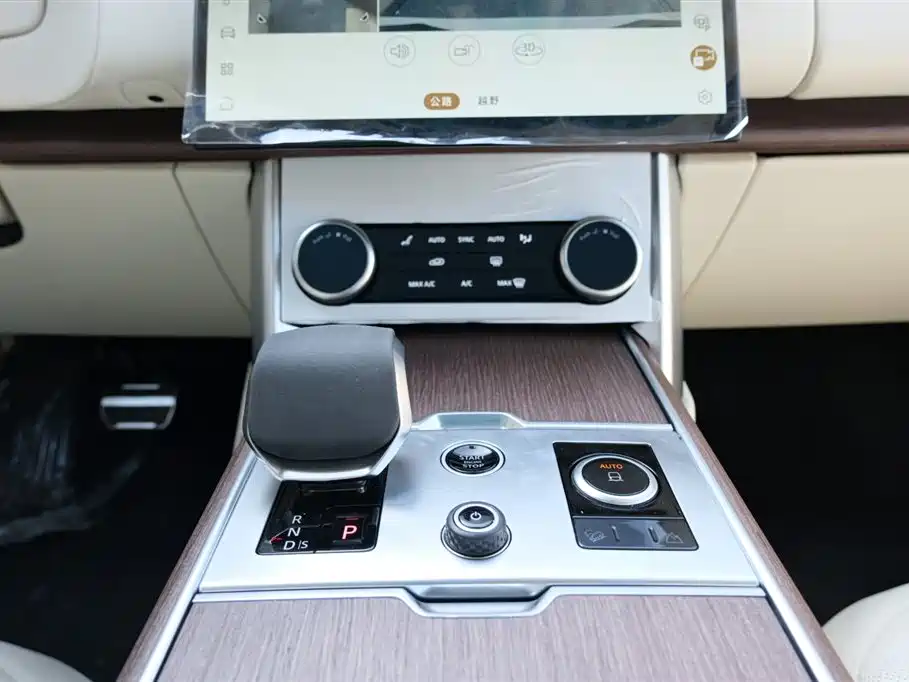 LAND ROVER RANGE ROVER