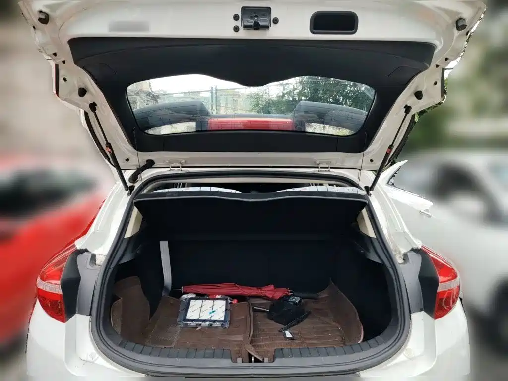 Geely Emgrand GS — миниатюра 21