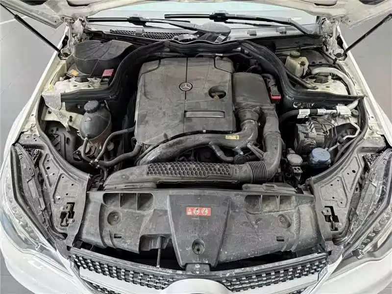 Mercedes-Benz E-Class (Import) — миниатюра 8