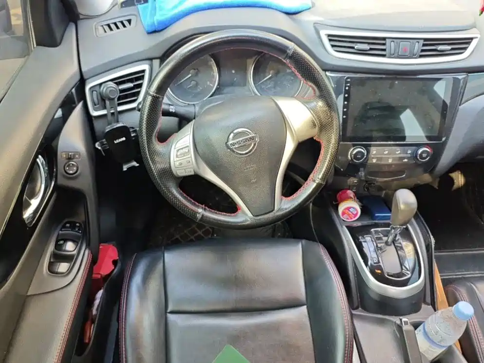 Nissan Qashqai — миниатюра 13
