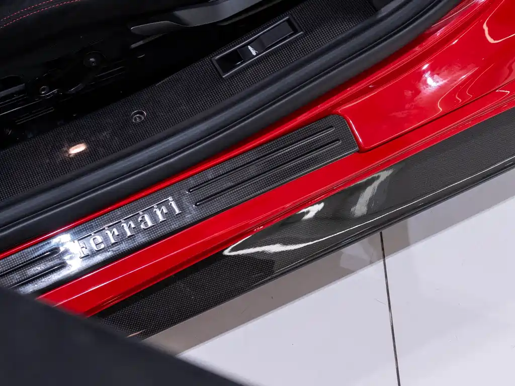 Ferrari 488 — миниатюра 21
