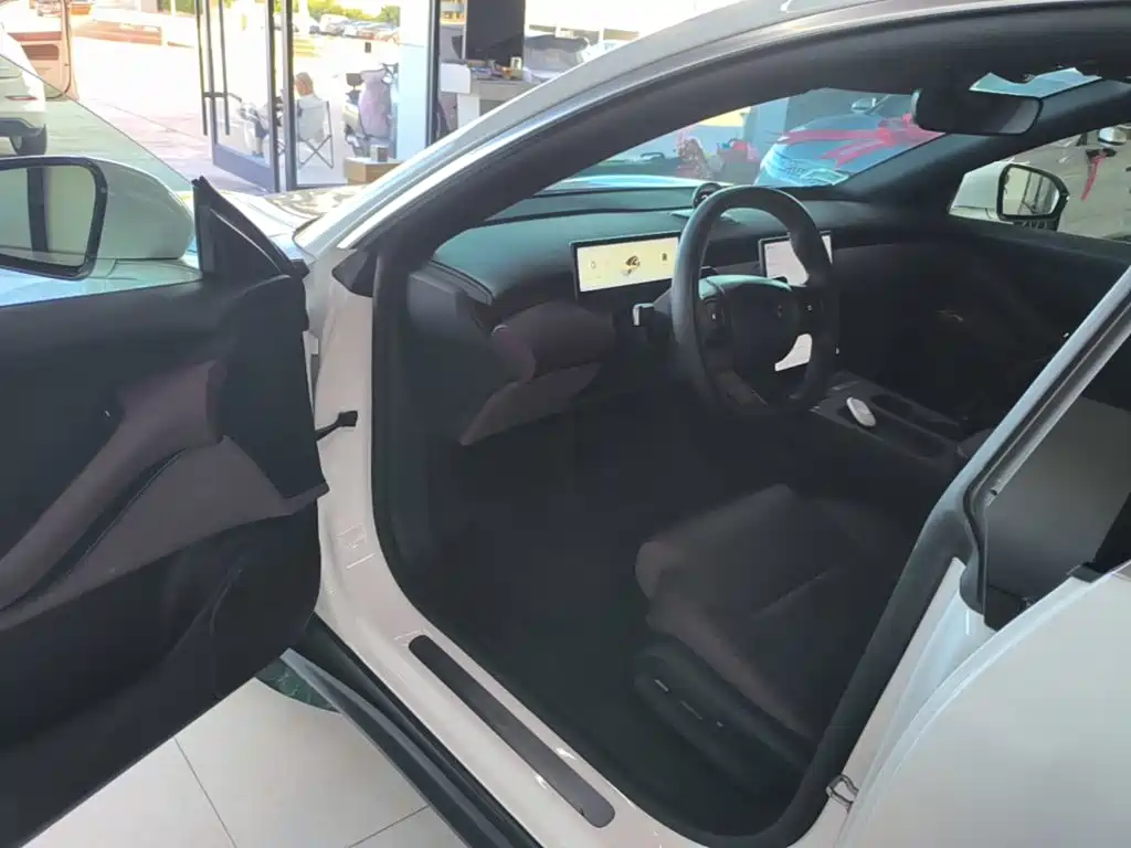 NIO ET5T — миниатюра 16