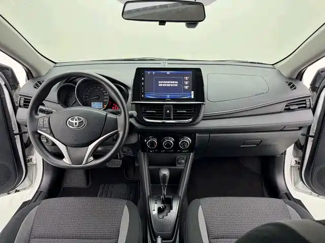 Toyota Vios — миниатюра 9