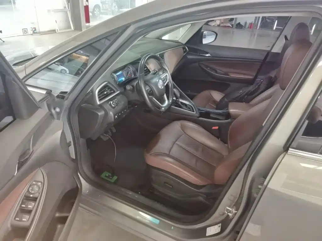 Buick GL6 — миниатюра 16