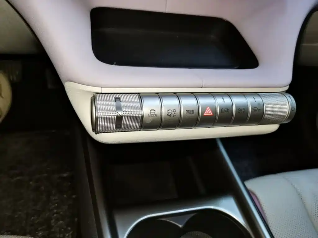 BYD Dolphin — миниатюра 14