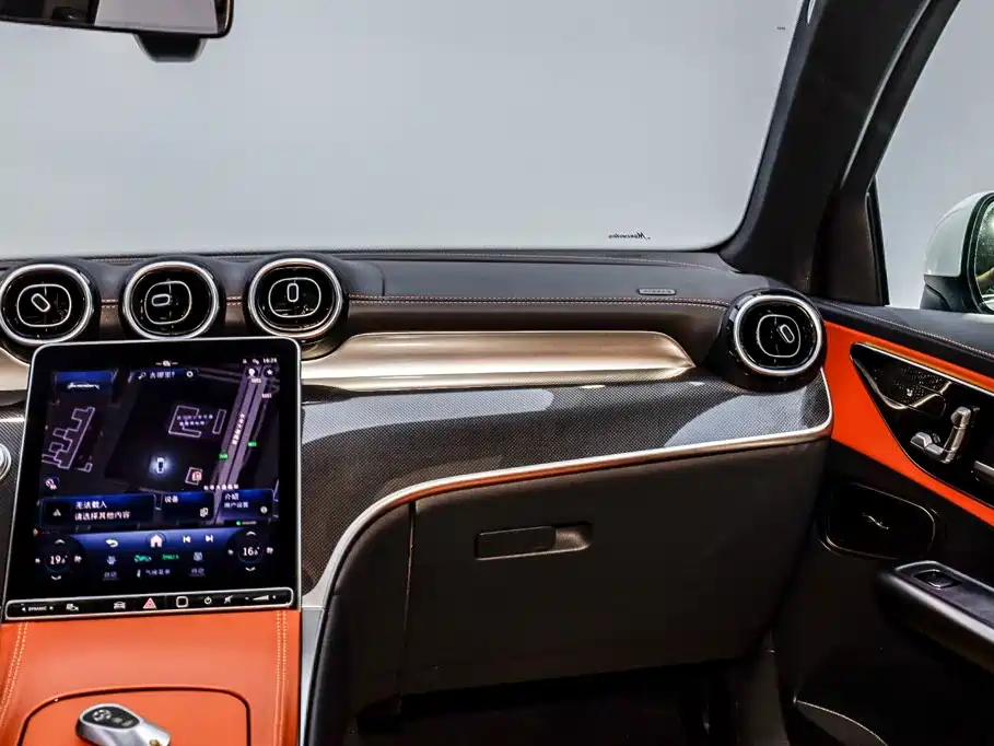 Mercedes-Benz GLC — миниатюра 25