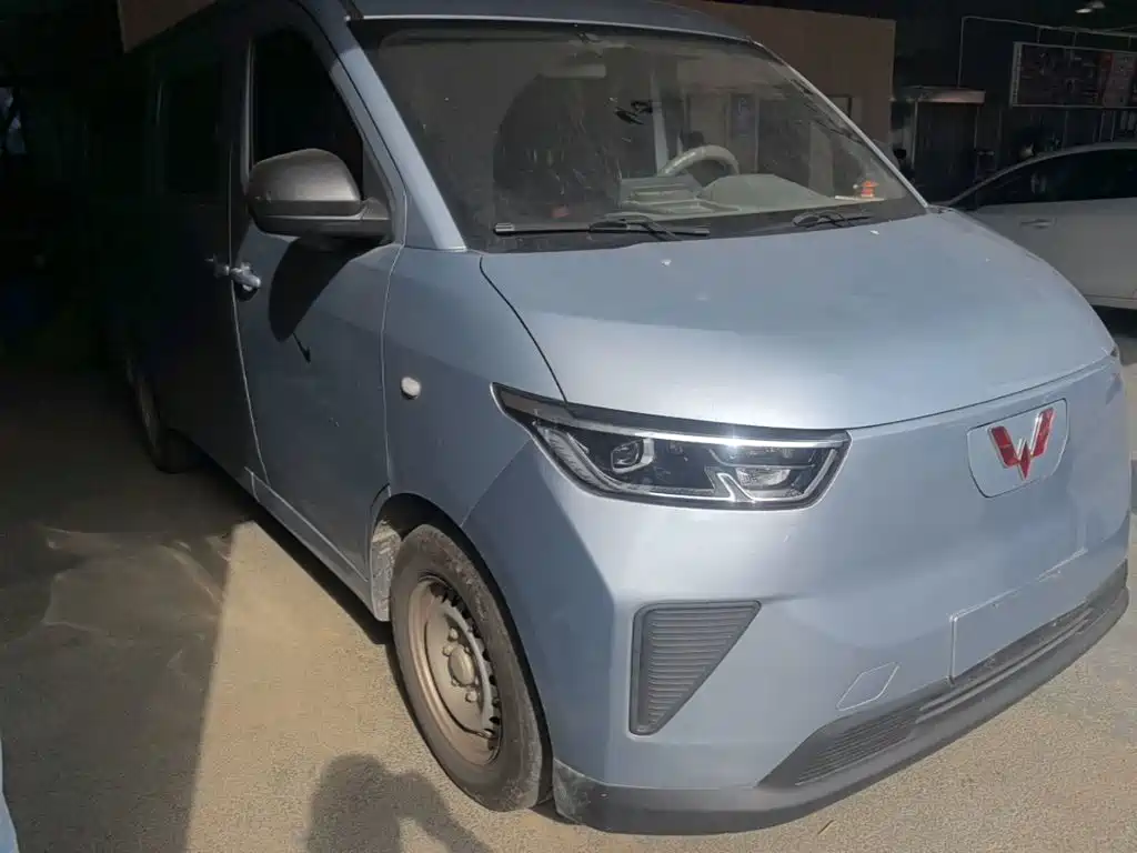 Wuling Yangguang — миниатюра 4