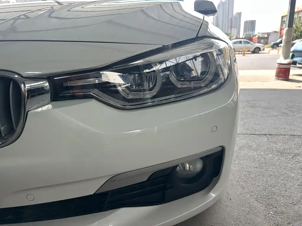 BMW 3 Series — миниатюра 13