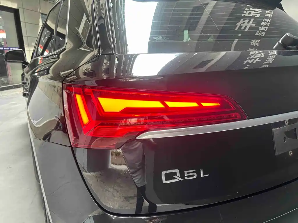 Audi Q5L — миниатюра 4