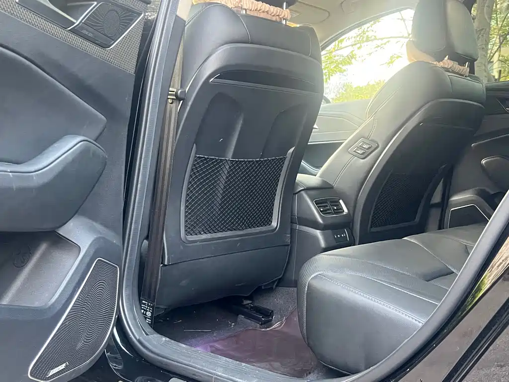 Hongqi Hongqi H5 — миниатюра 5