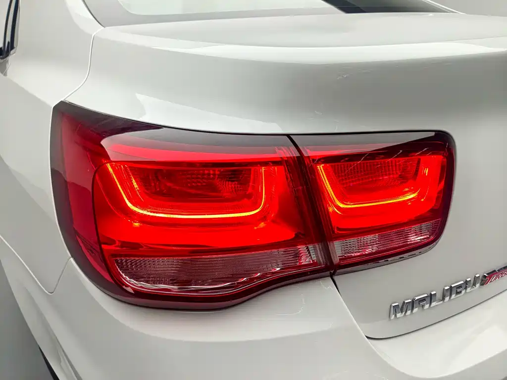 Chevrolet Malibu — миниатюра 7