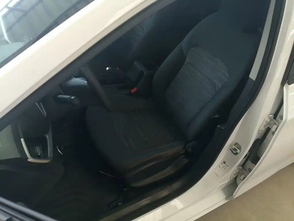 Chevrolet Cavalier — миниатюра 15