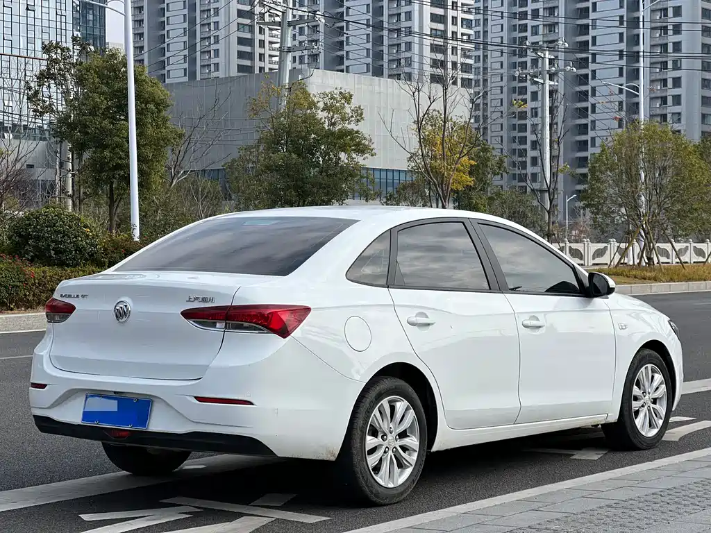 Buick Excelle — миниатюра 17