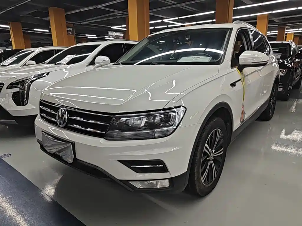 Volkswagen Tiguan L — миниатюра 2