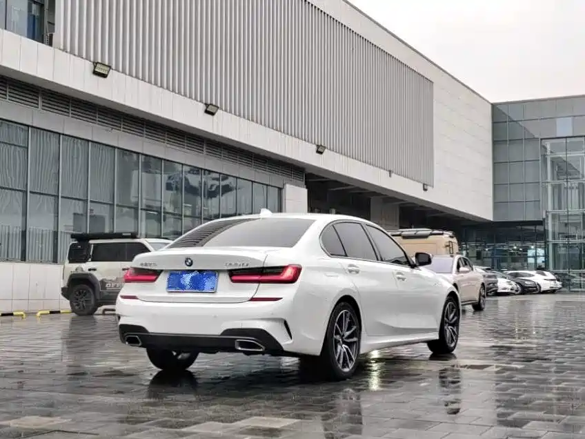 BMW 3 Series — миниатюра 3