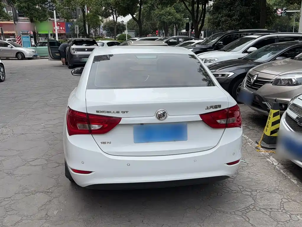 Buick Excelle — миниатюра 11