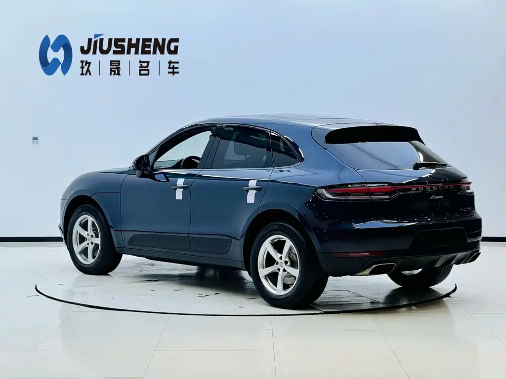 Porsche Macan — миниатюра 3