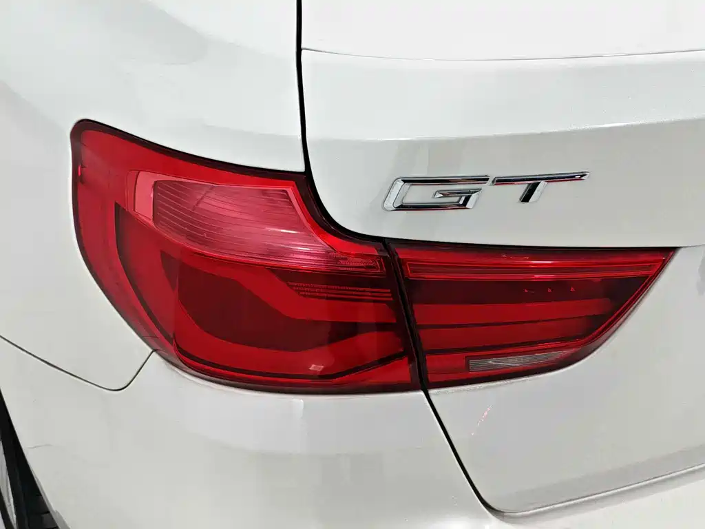 BMW 3 Series GT — миниатюра 14