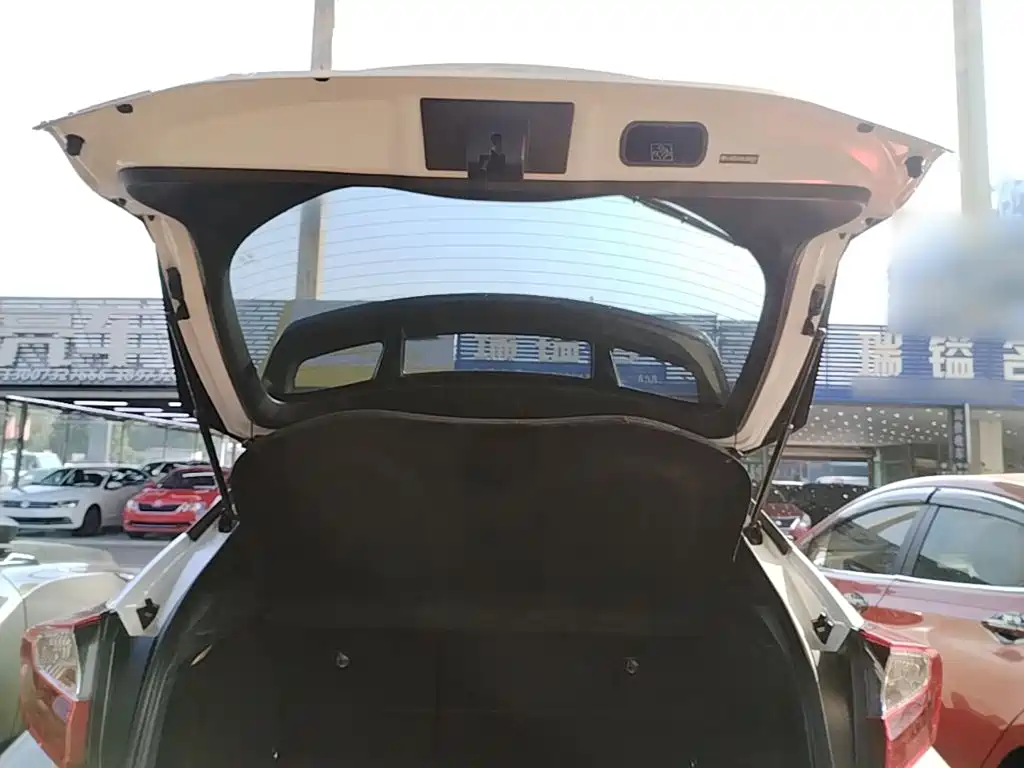 Toyota C-HR — миниатюра 19