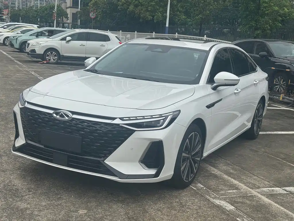 Chery Arrizo 8
