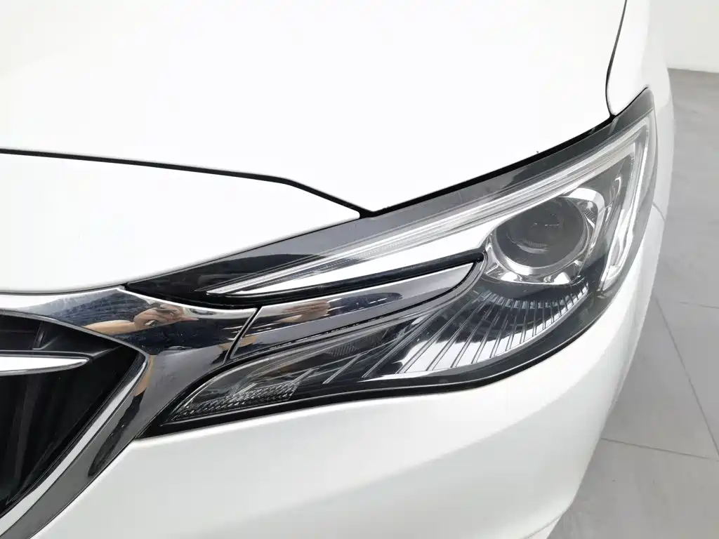 Buick Excelle — миниатюра 7