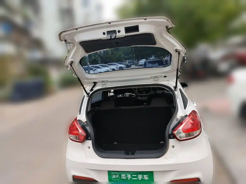 Baojun 310 — миниатюра 10