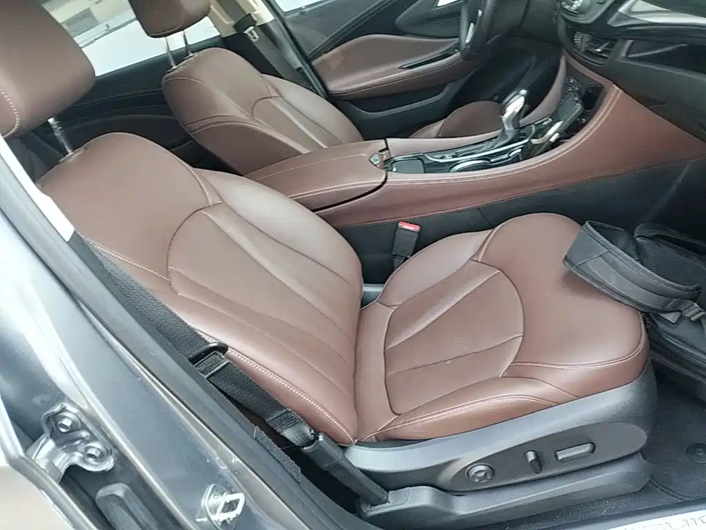 Buick Envision Plus — миниатюра 25