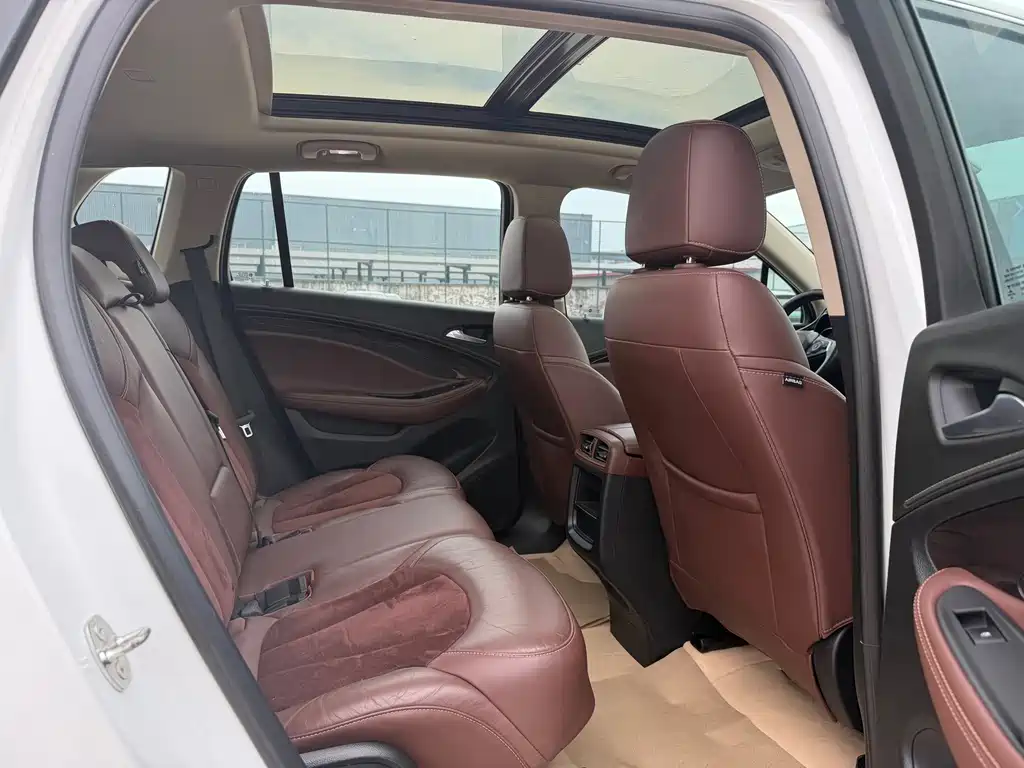 Buick Envision Plus — миниатюра 13