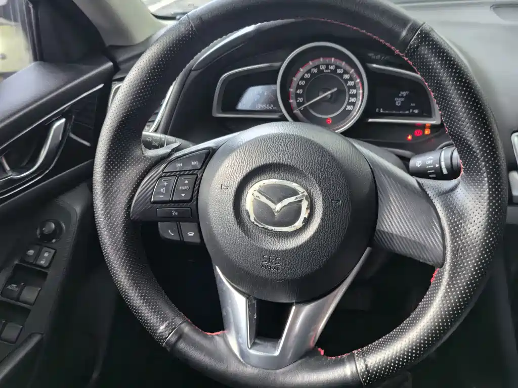 Mazda 3 Axela — миниатюра 15