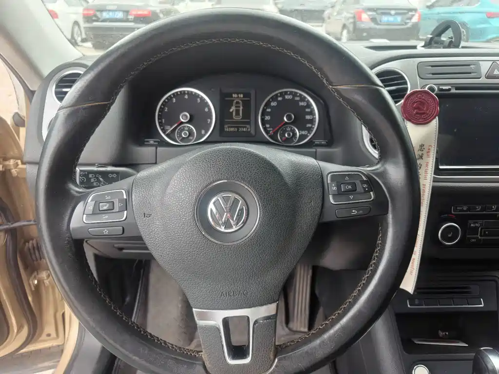 Volkswagen Tiguan — миниатюра 8