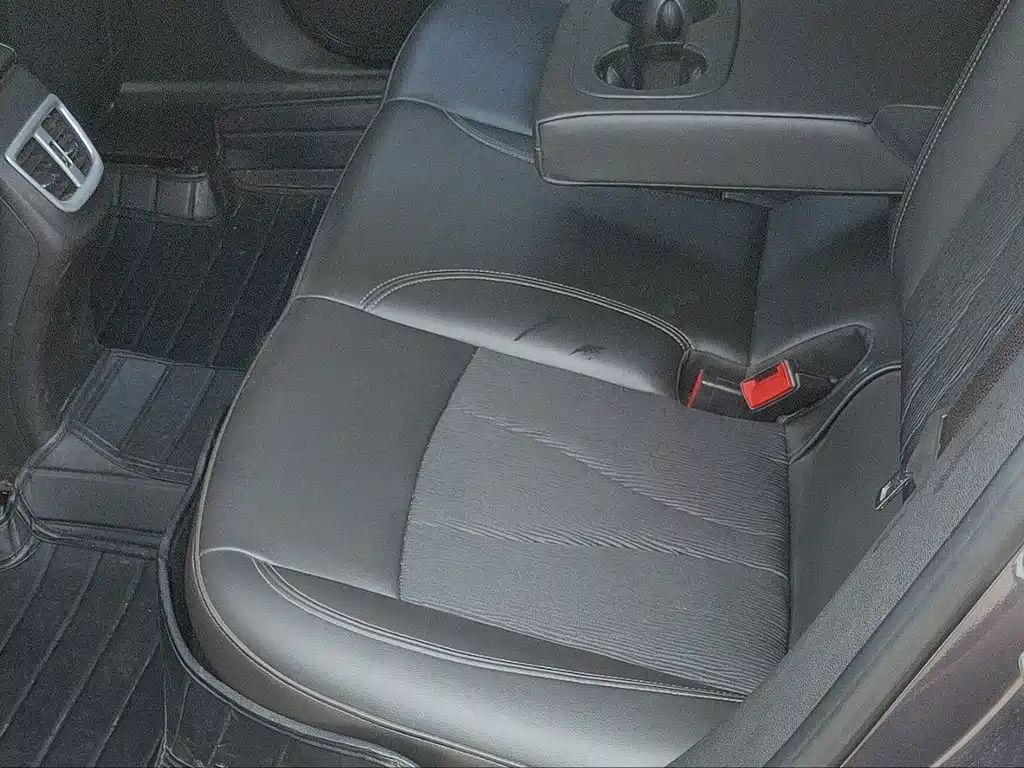 Buick Verano — миниатюра 10