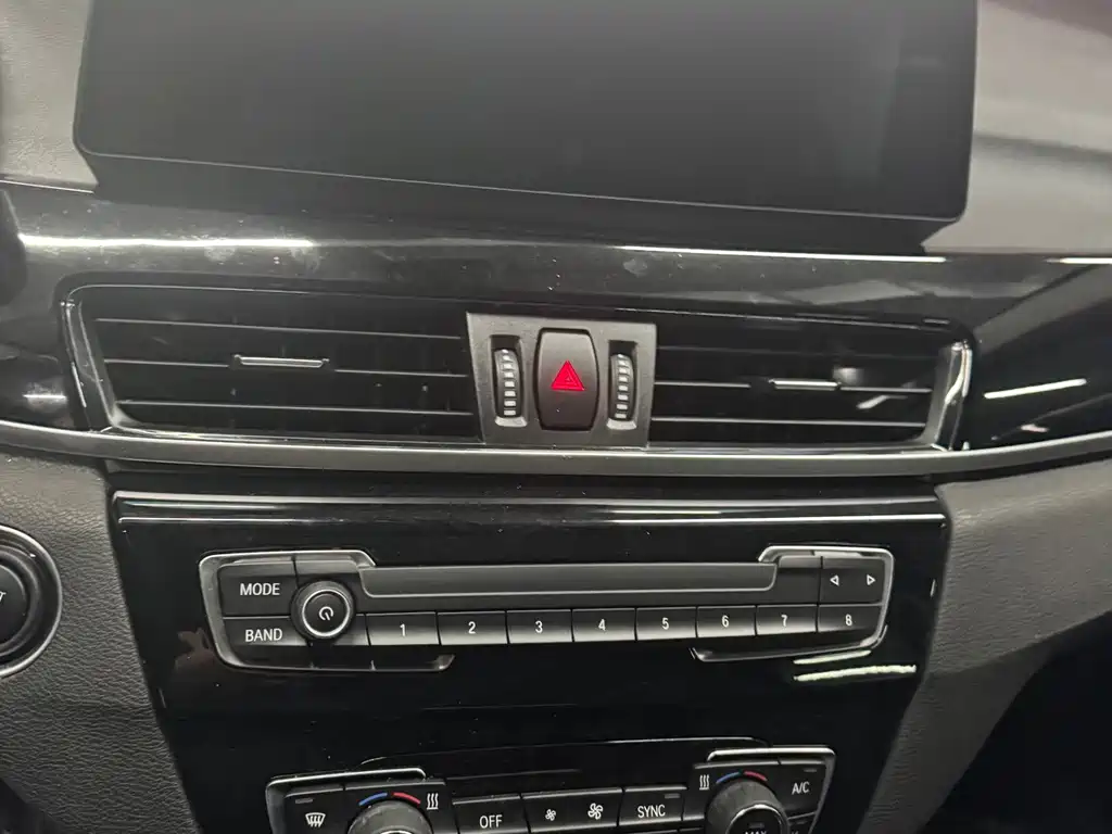 BMW X1 — миниатюра 15