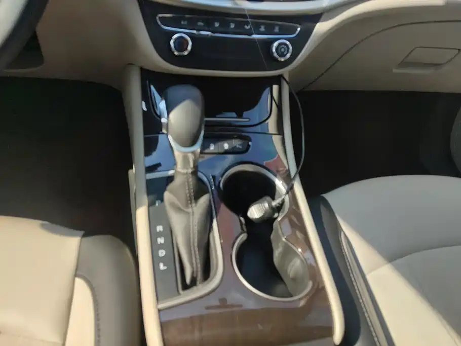 Buick Verano — миниатюра 16