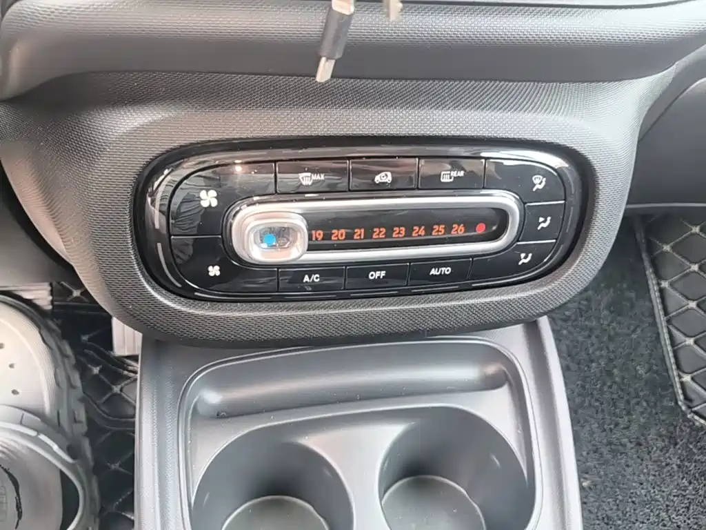 smart Smart Fortwo — миниатюра 13